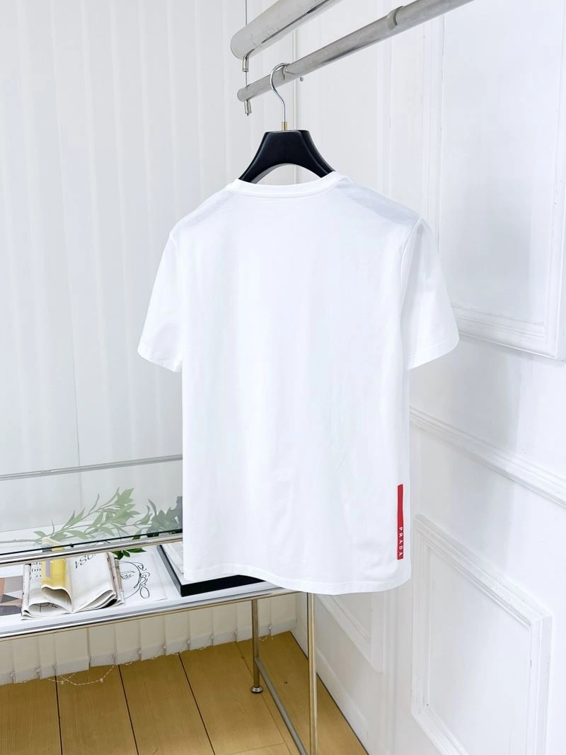 Comfortable Prada T-Shirts 169056