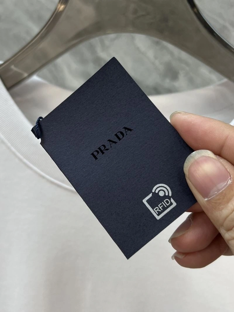 Prada T-Shirts Cozy 169051