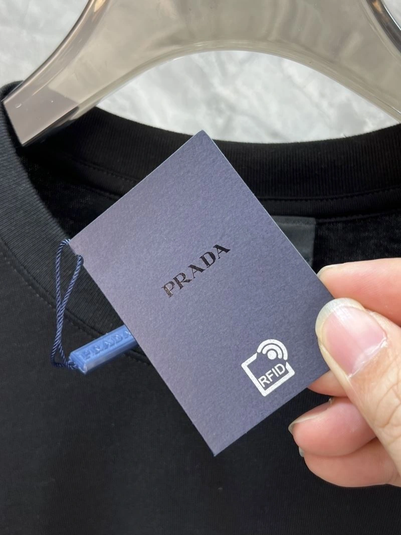 Modern Prada T-Shirts 169050