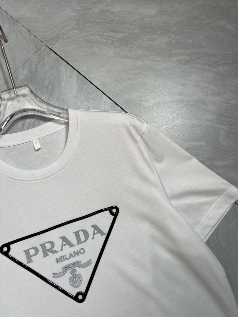 EyeCatching Prada T-Shirts 169048