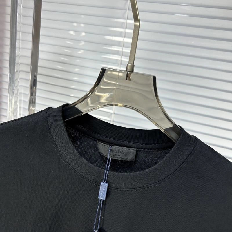 Comfortable Prada T-Shirts 169046