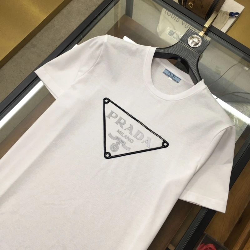 Prada T-Shirts Effortless 168730