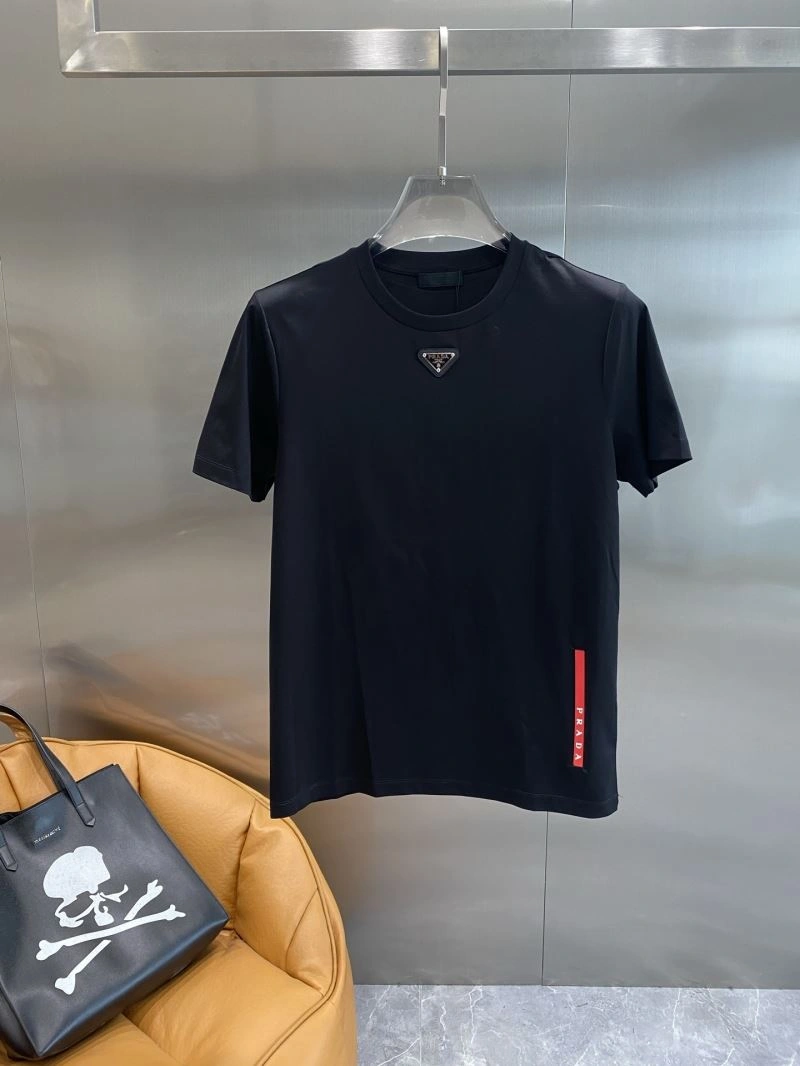 Prada T-Shirts Snug 168736