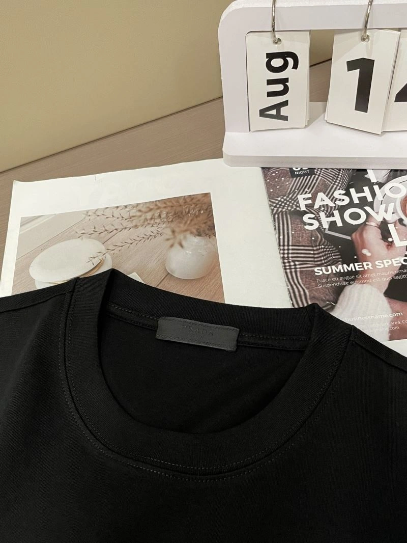 RelaxedFit Prada T-Shirts 168714