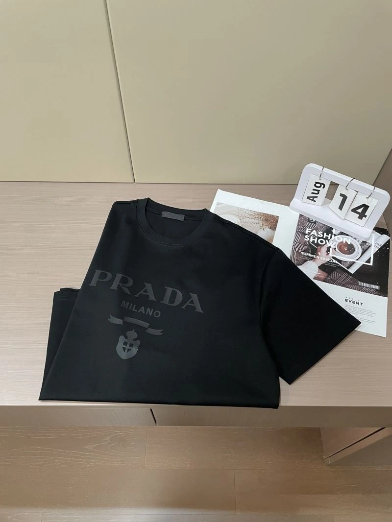 RelaxedFit Prada T-Shirts 168714