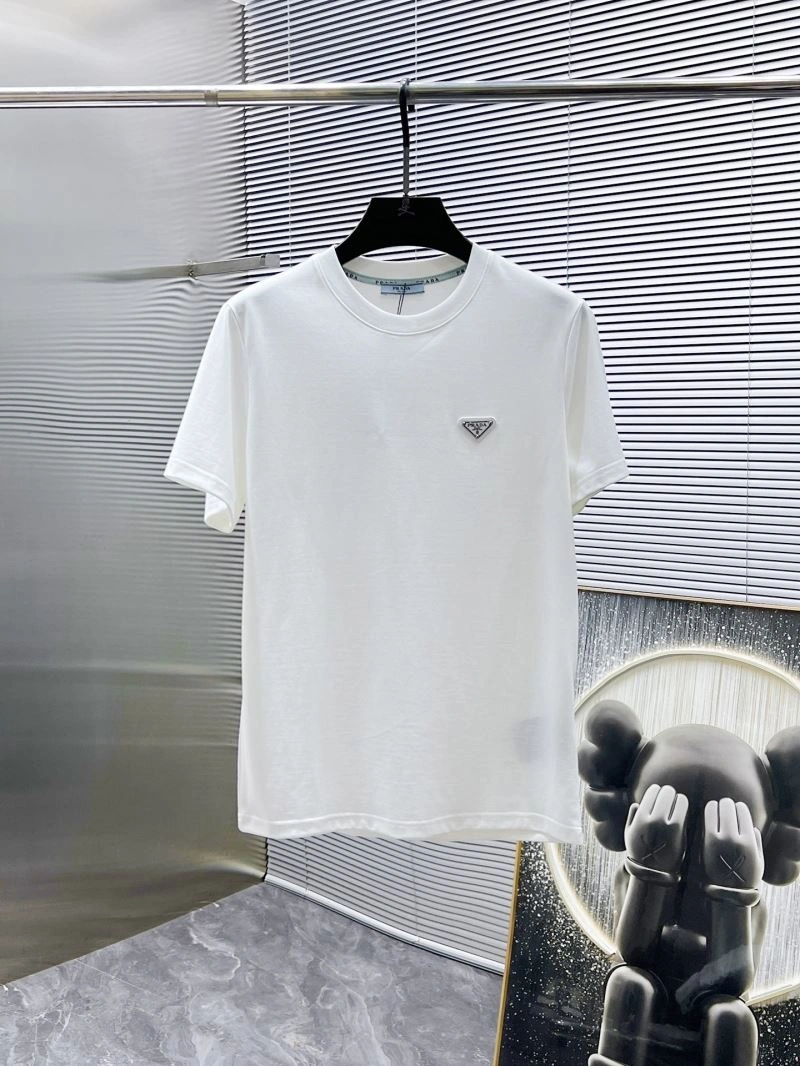 Elegant Prada T-Shirts 168712