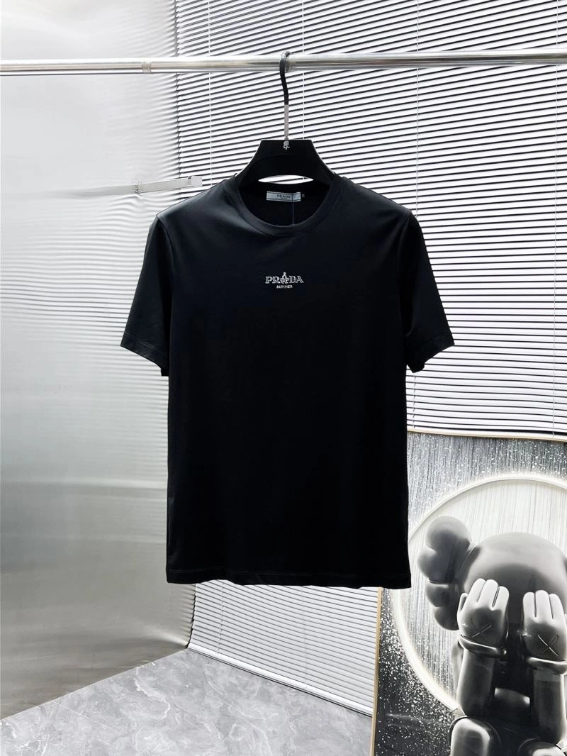 Prada T-Shirts WaterResistant 168713