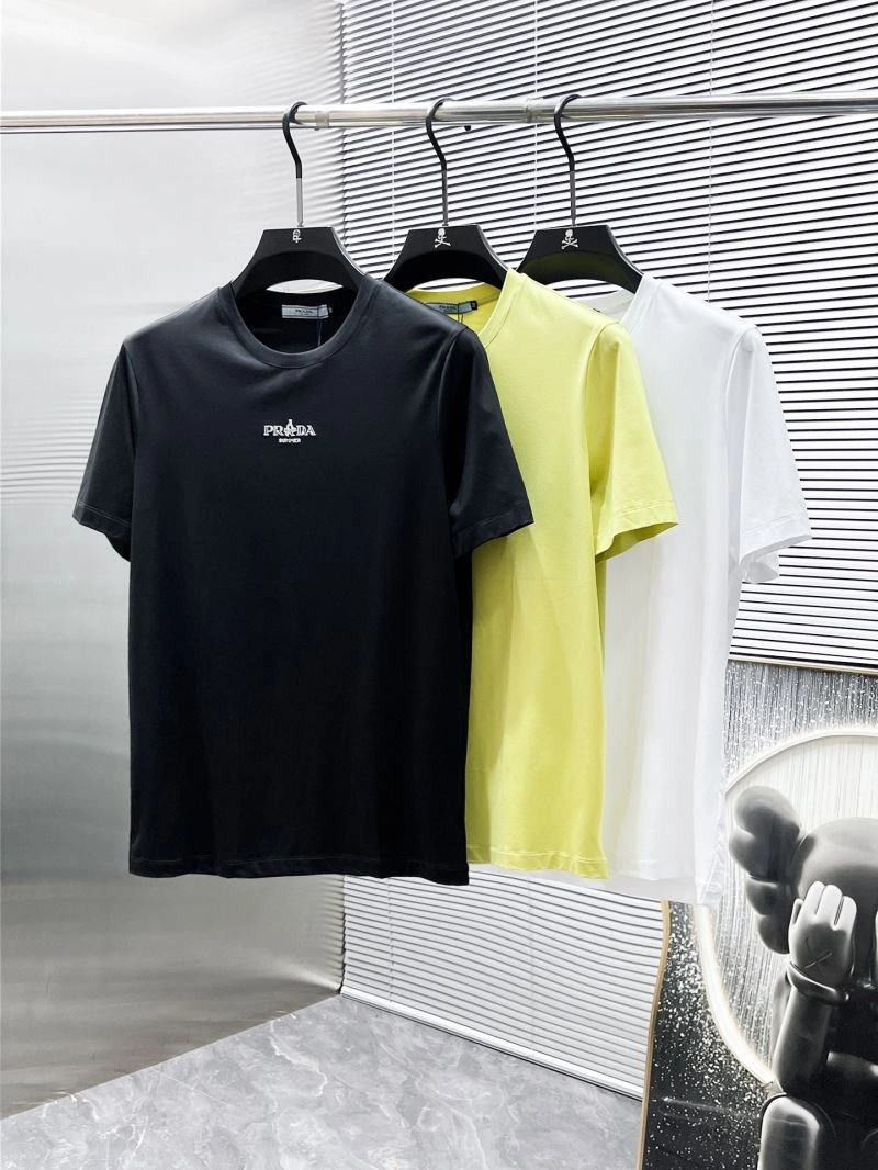 Prada T-Shirts WaterResistant 168713