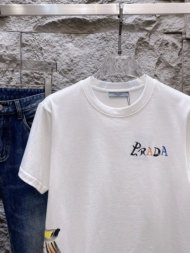 Trendsetting Prada T-Shirts 168710