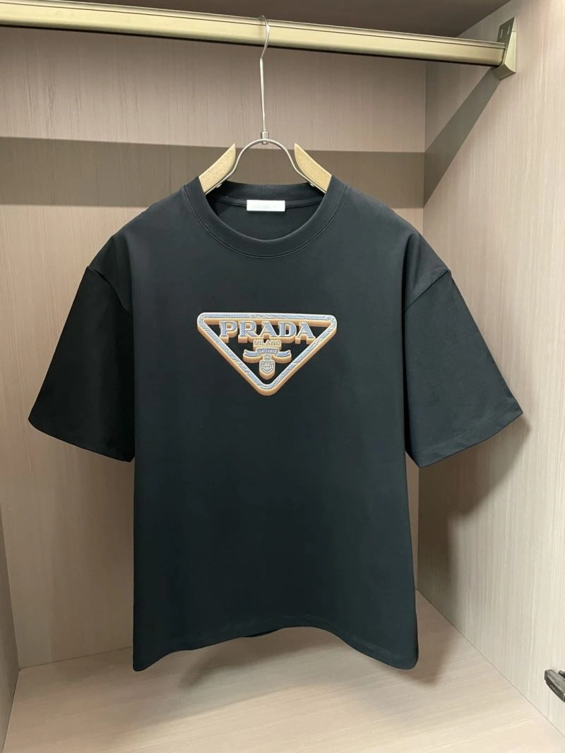 Youthful Prada T-Shirts 168704