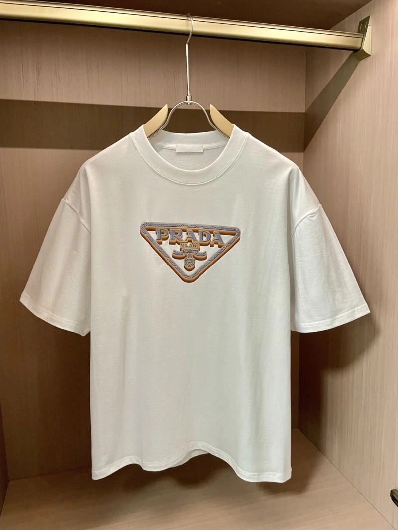 Youthful Prada T-Shirts 168704