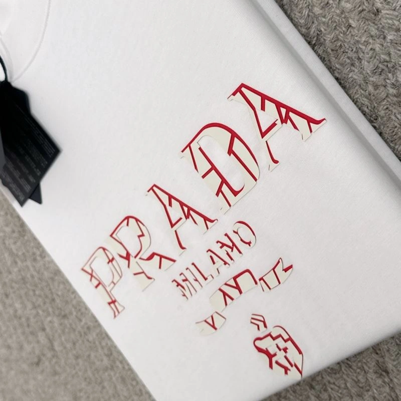 Prada T-Shirts Minimalist 168703