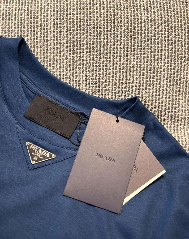 Breathable Prada T-Shirts 168693