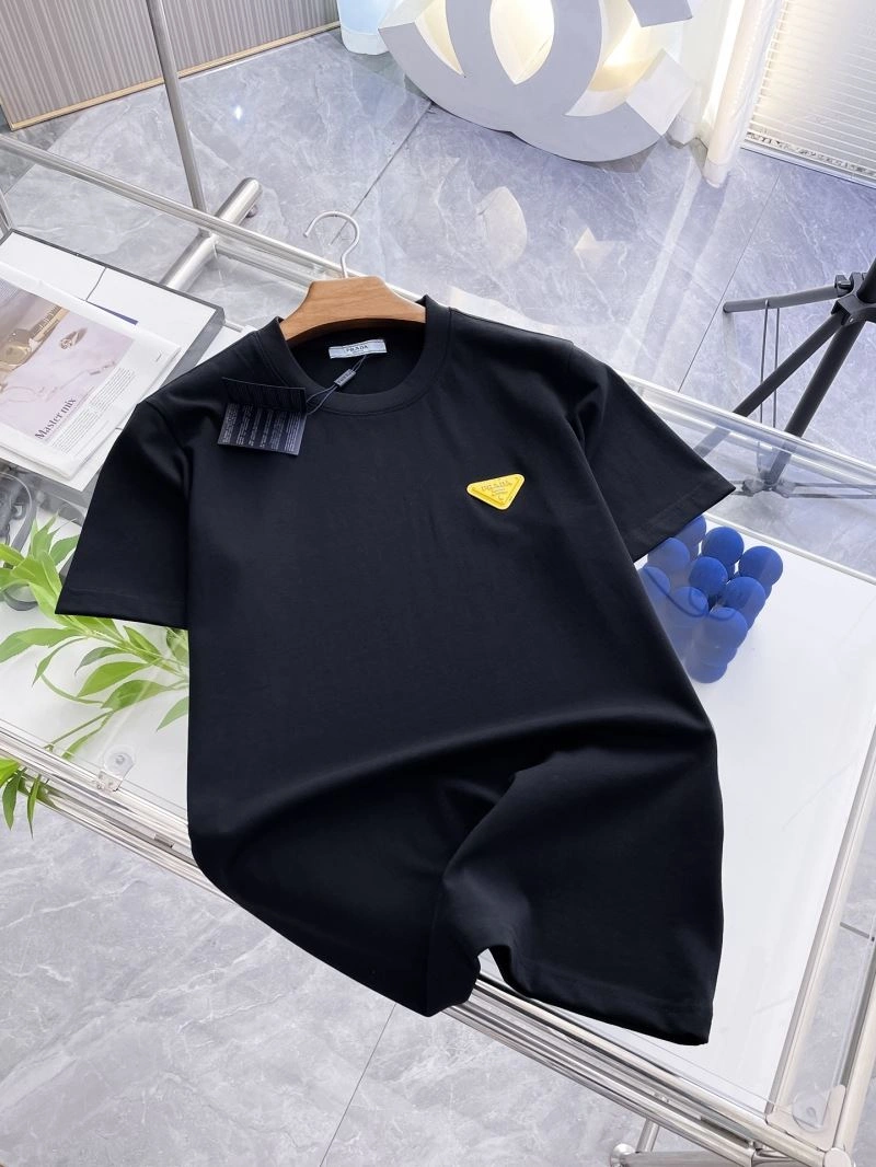Prada T-Shirts Neat 168695