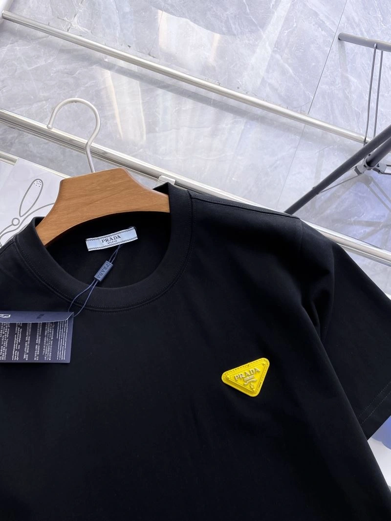 Prada T-Shirts Neat 168695