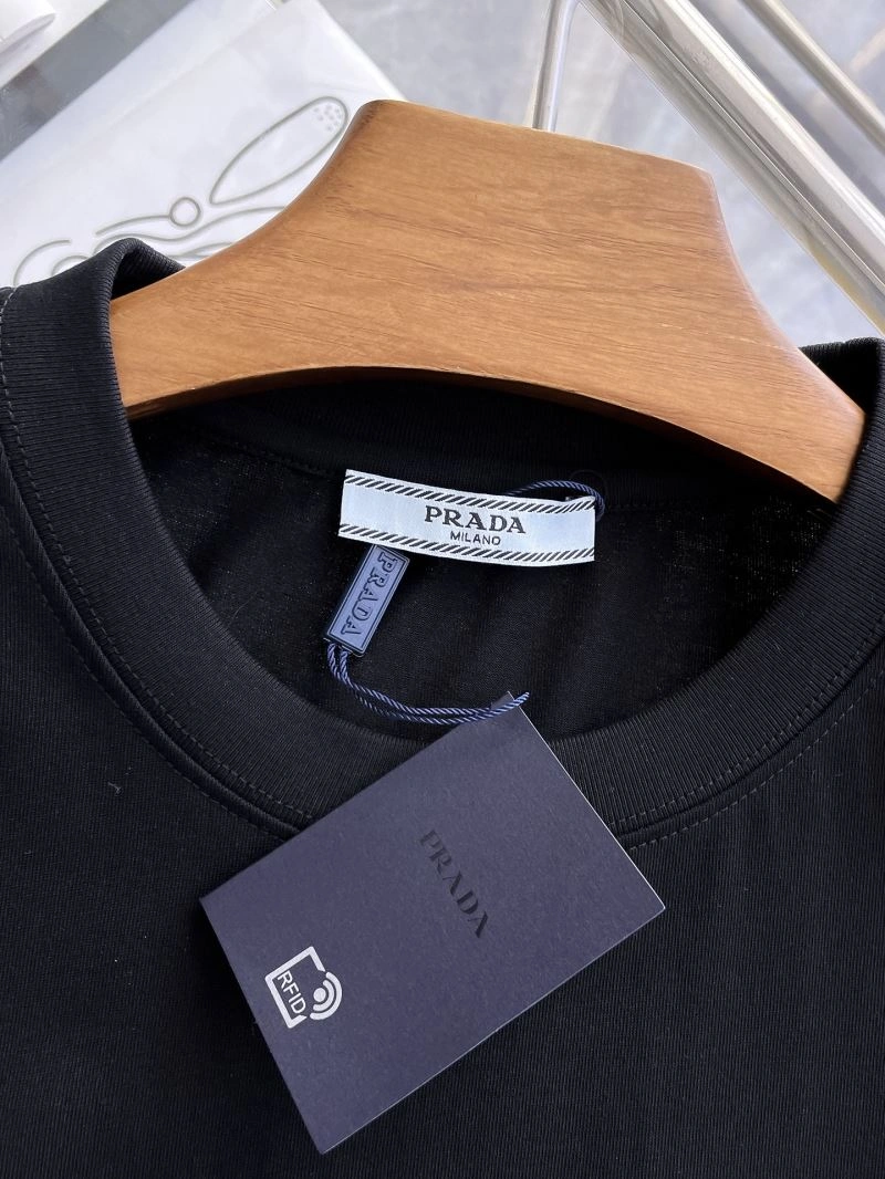Prada T-Shirts Neat 168695