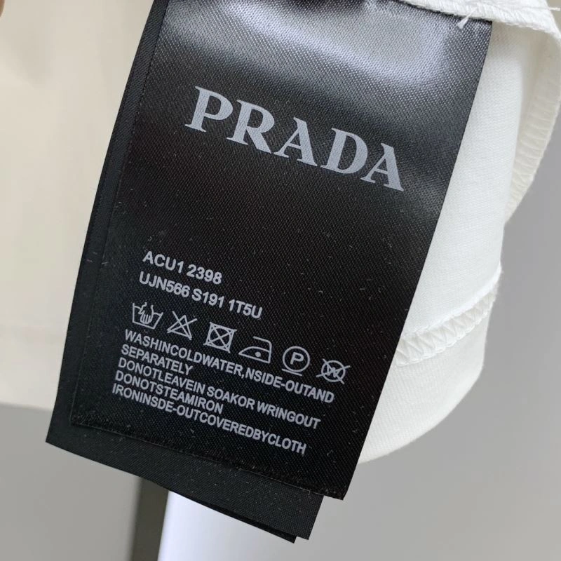 Resilient Prada T-Shirts 168688