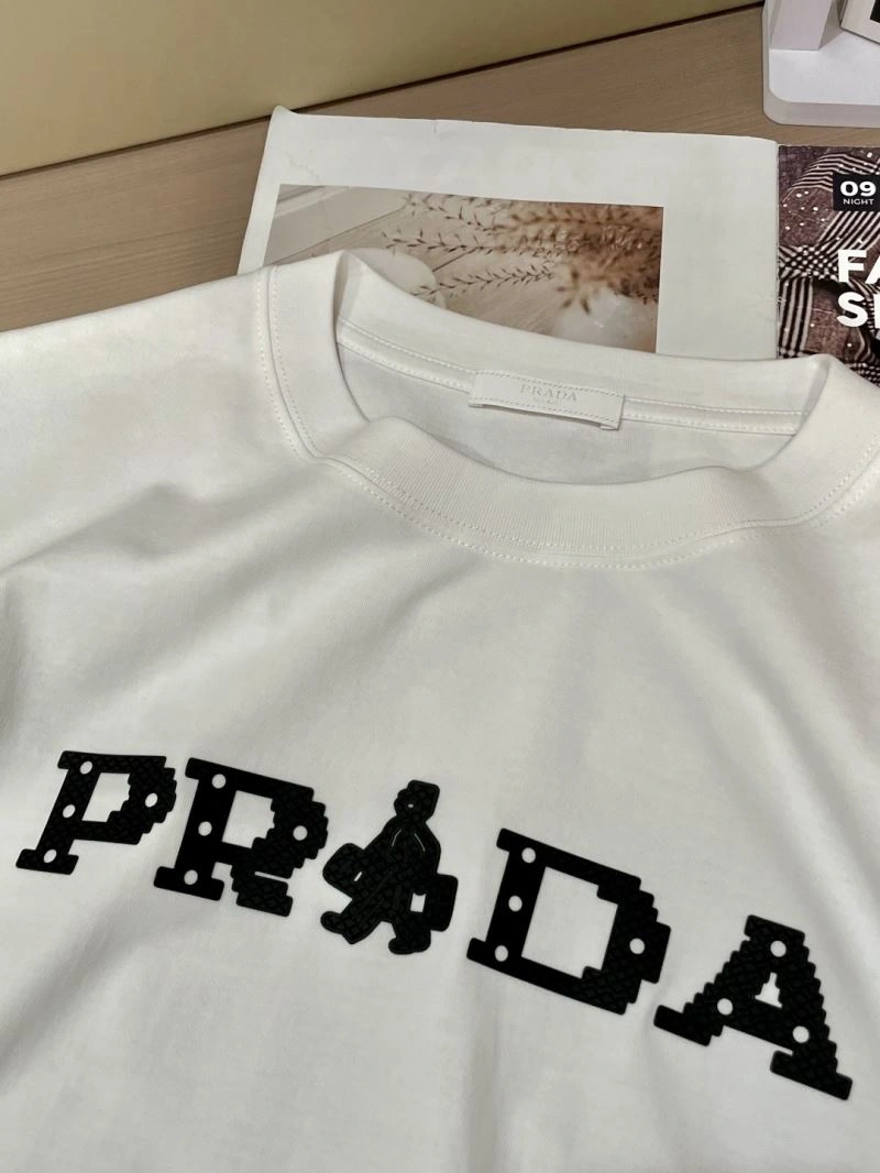 Prada T-Shirts Breathable 168681