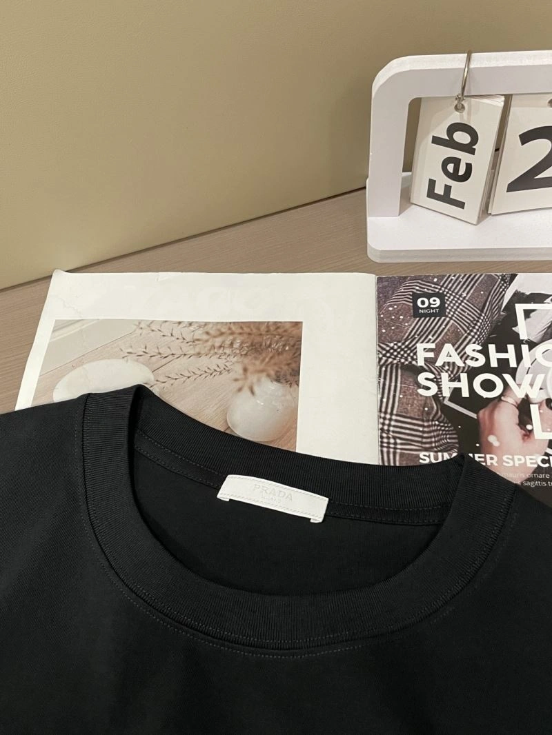 Prada T-Shirts Breathable 168681