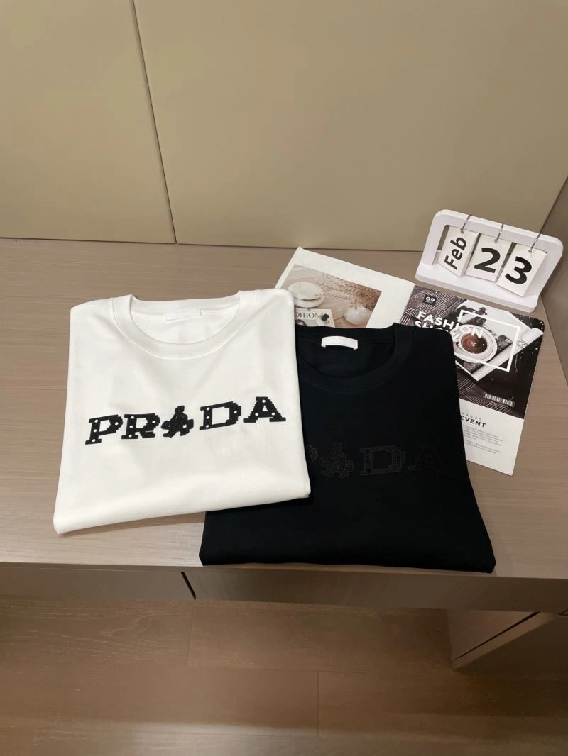 Prada T-Shirts Breathable 168681
