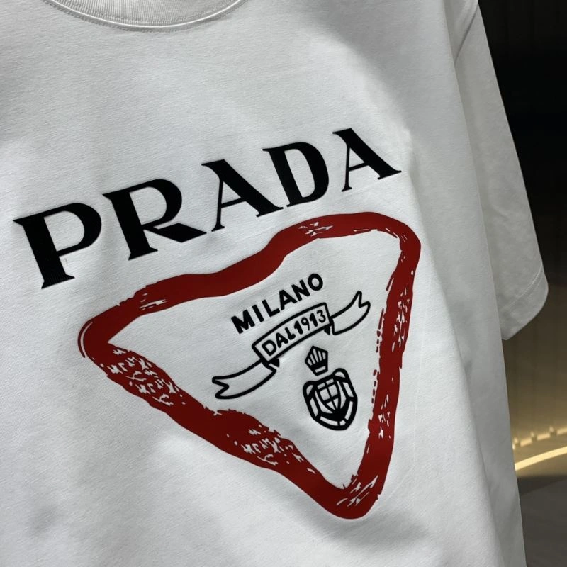 Prada T-Shirts Lightweight 168676