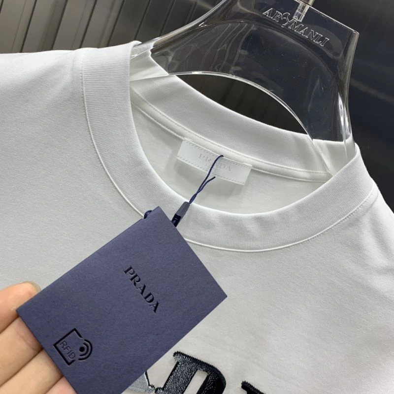 Prada T-Shirts GoAnywhere 168673
