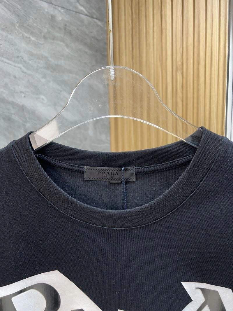 Supportive Prada T-Shirts 168674