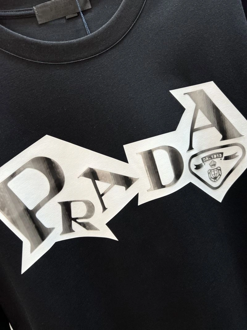 Supportive Prada T-Shirts 168674