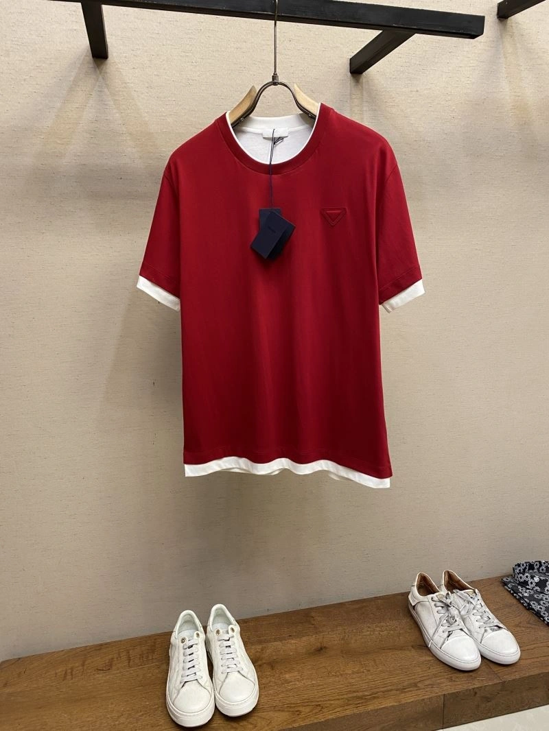ModernLook Prada T-Shirts 168657