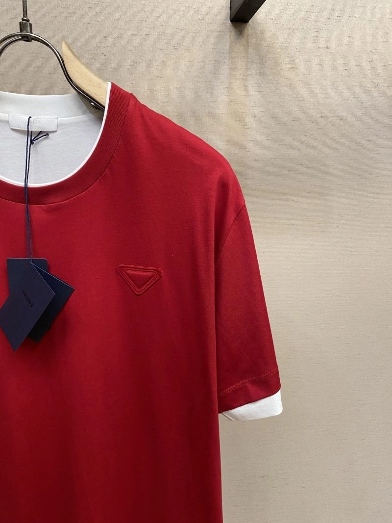 ModernLook Prada T-Shirts 168657