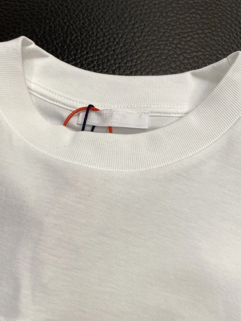 Classic Prada T-Shirts 168651