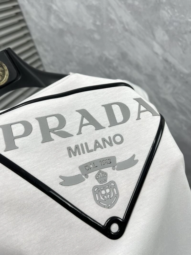 Prada T-Shirts Lightweight 168640