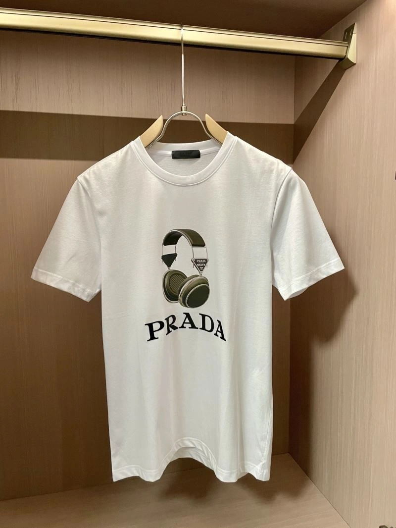 Upgraded Prada T-Shirts 168635