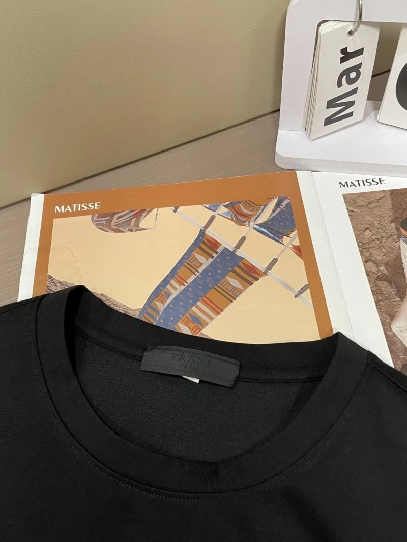 Upgraded Prada T-Shirts 168635