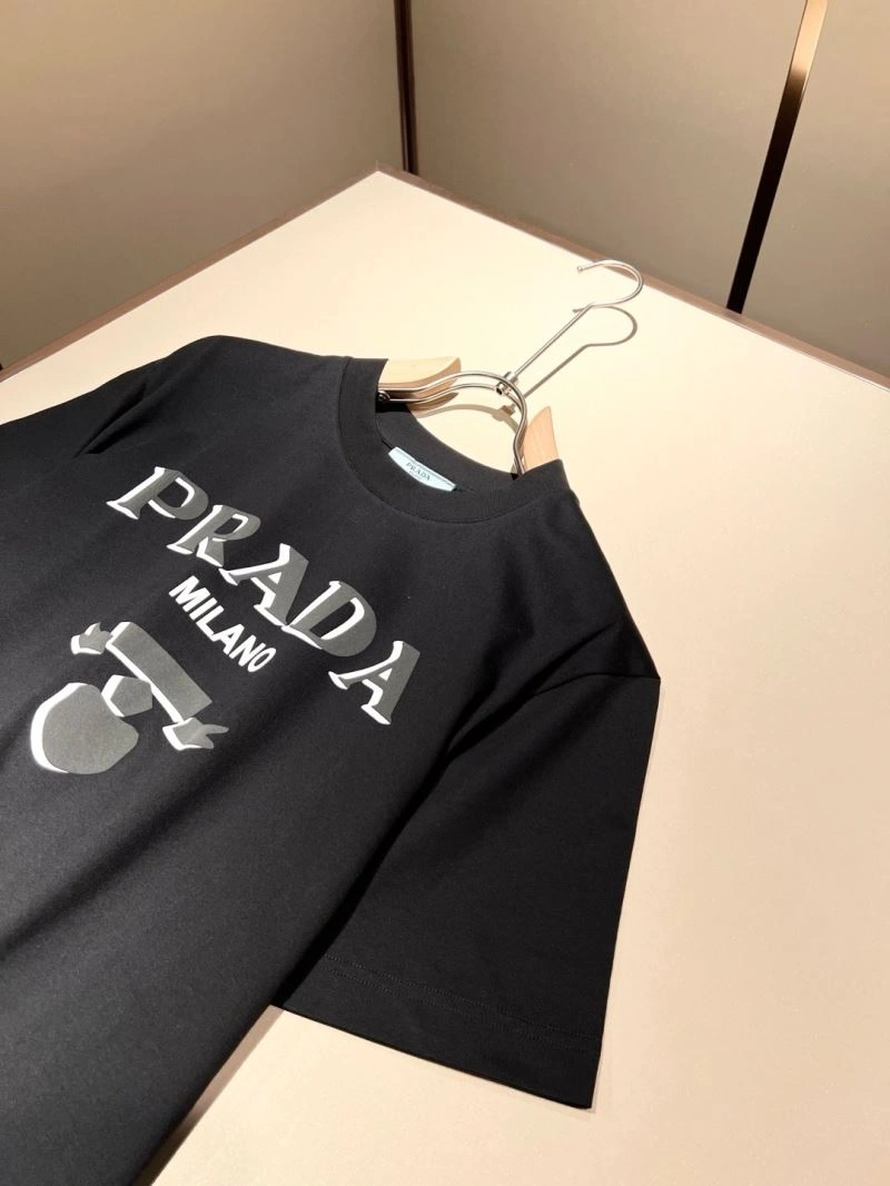 Cozy Prada T-Shirts 168658