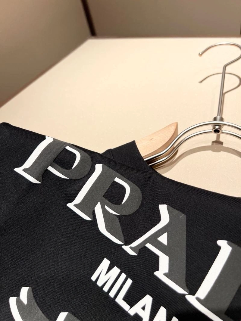 Cozy Prada T-Shirts 168658