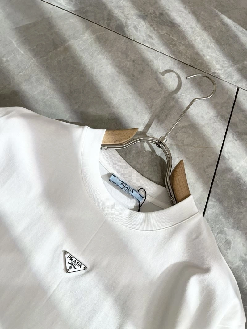 Contemporary Prada T-Shirts 168625