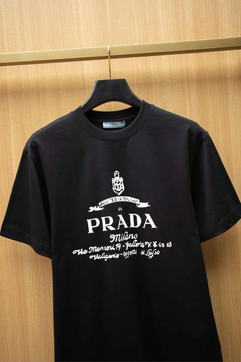 Comfortable Prada T-Shirts 168618