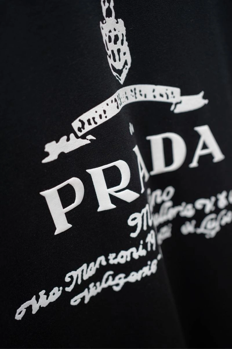 Comfortable Prada T-Shirts 168618