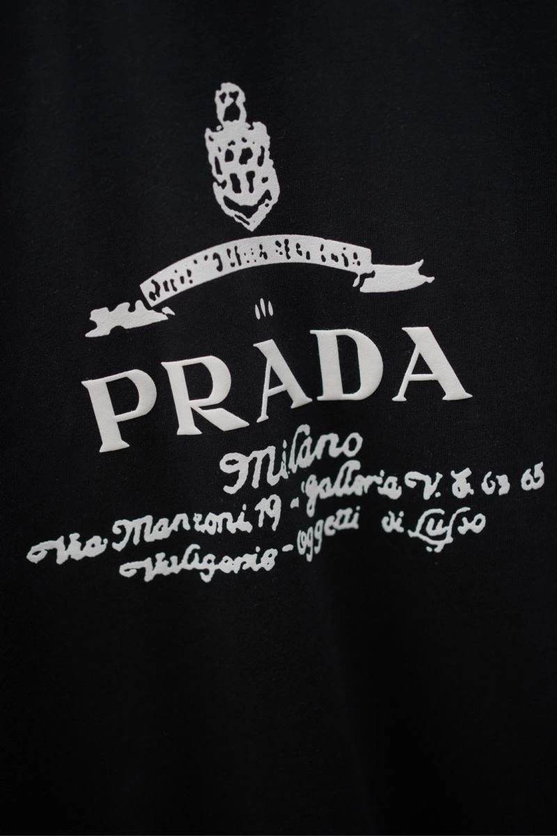 Comfortable Prada T-Shirts 168618