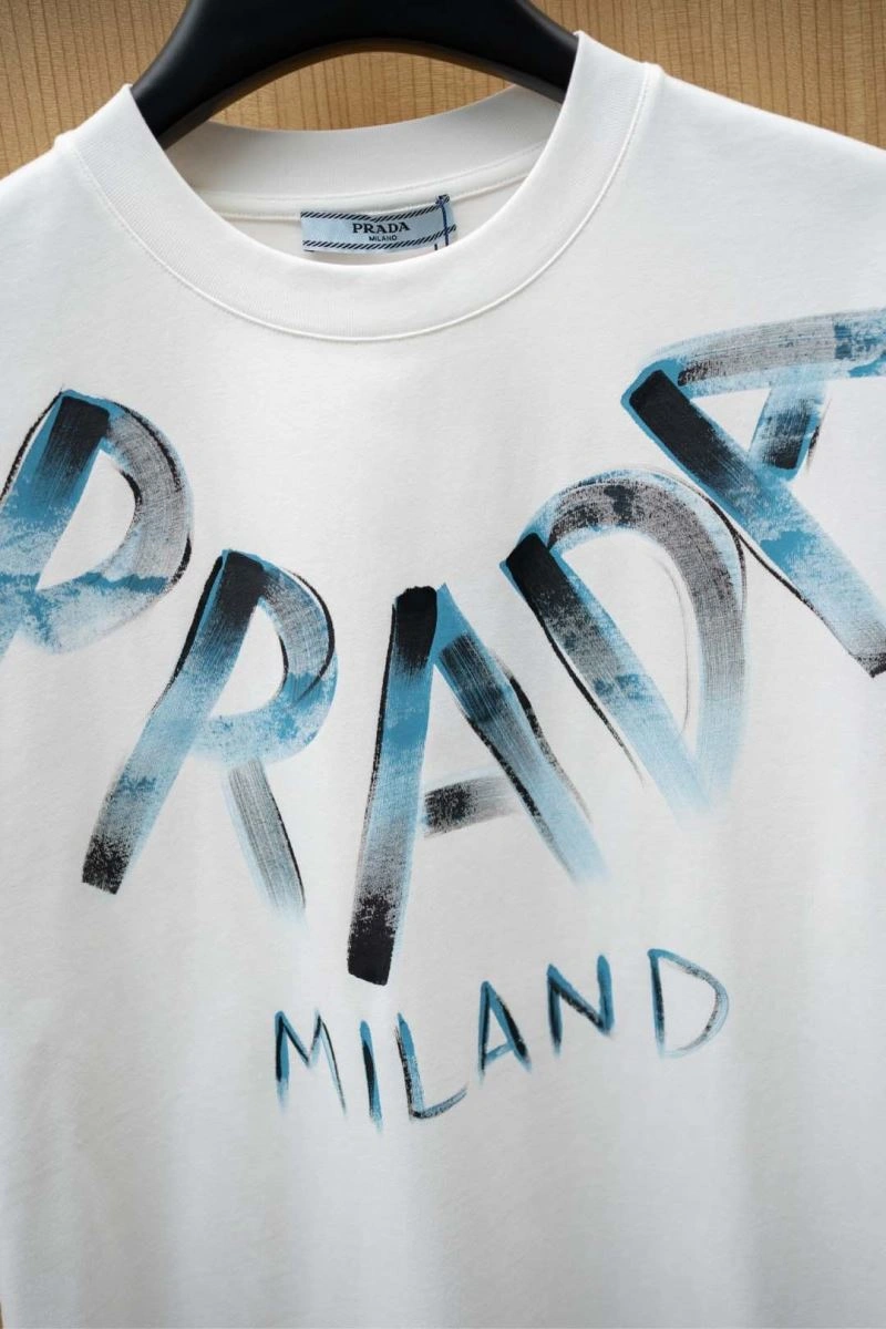 Durable Prada T-Shirts 168617