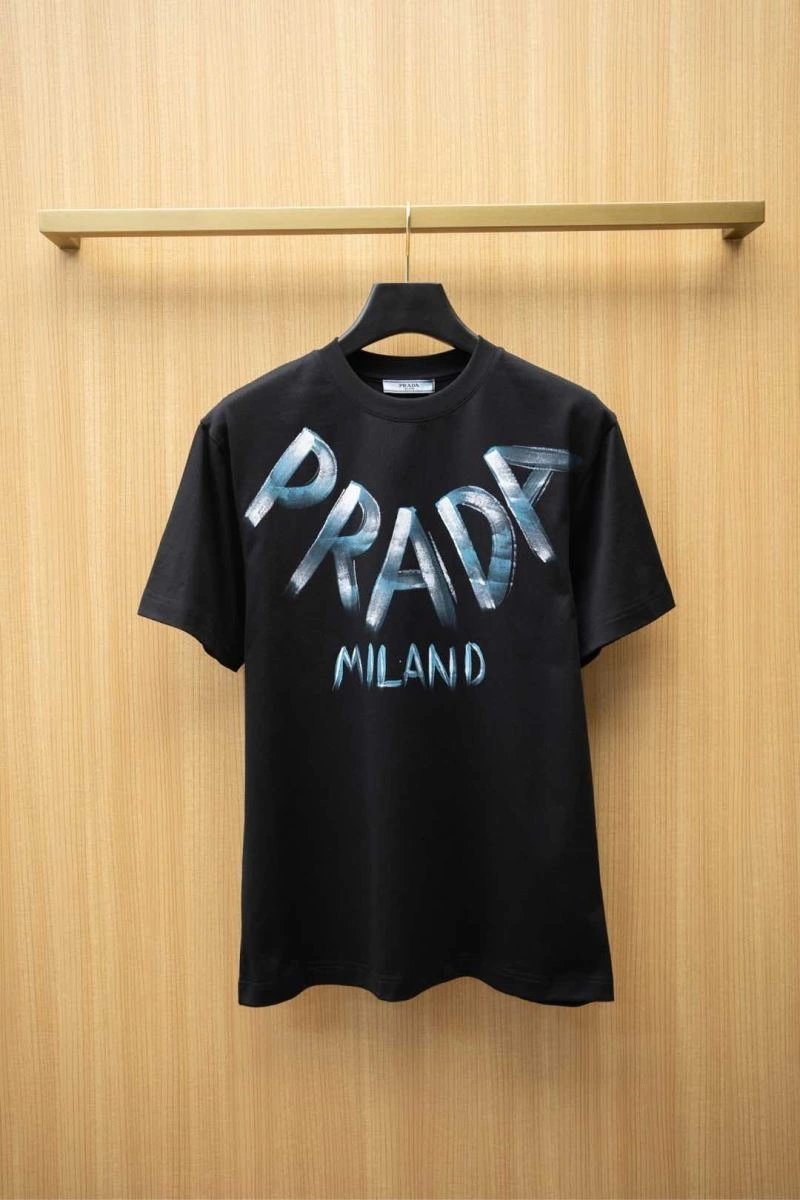 Prada T-Shirts Breathable 168615