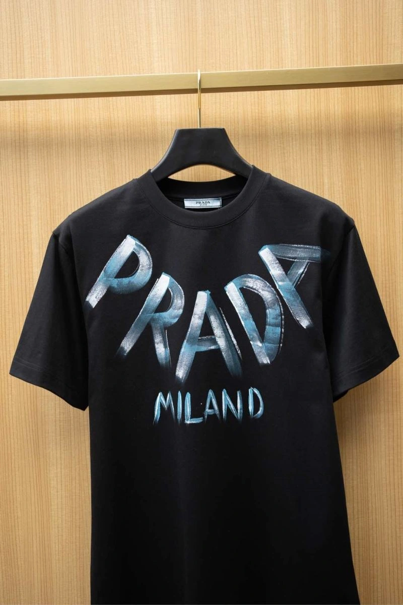 Prada T-Shirts Breathable 168615