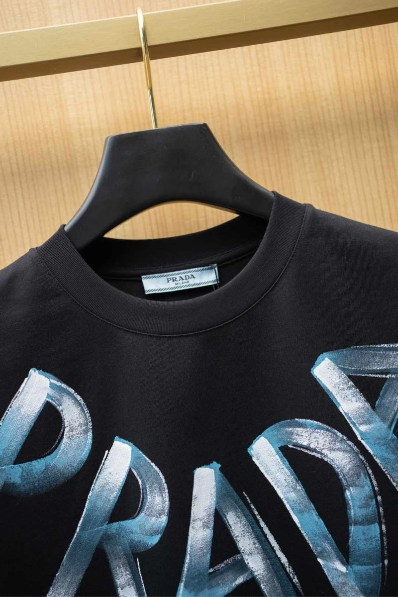 Prada T-Shirts Breathable 168615