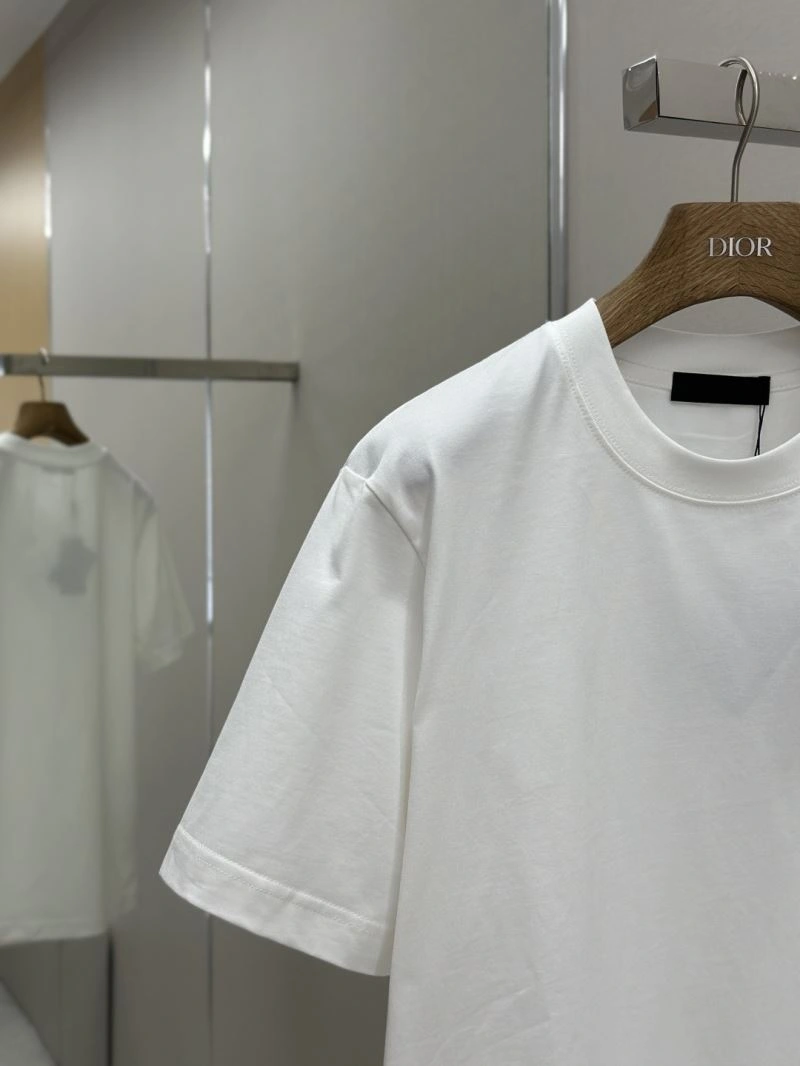 FashionForward Prada T-Shirts 168642