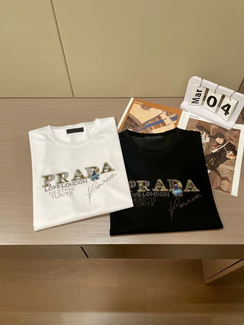 Prada T-Shirts Stylish 168598