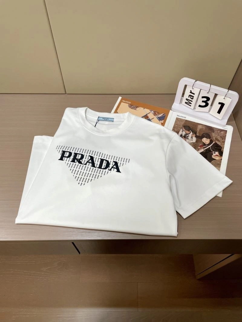 Unique Prada T-Shirts 168609