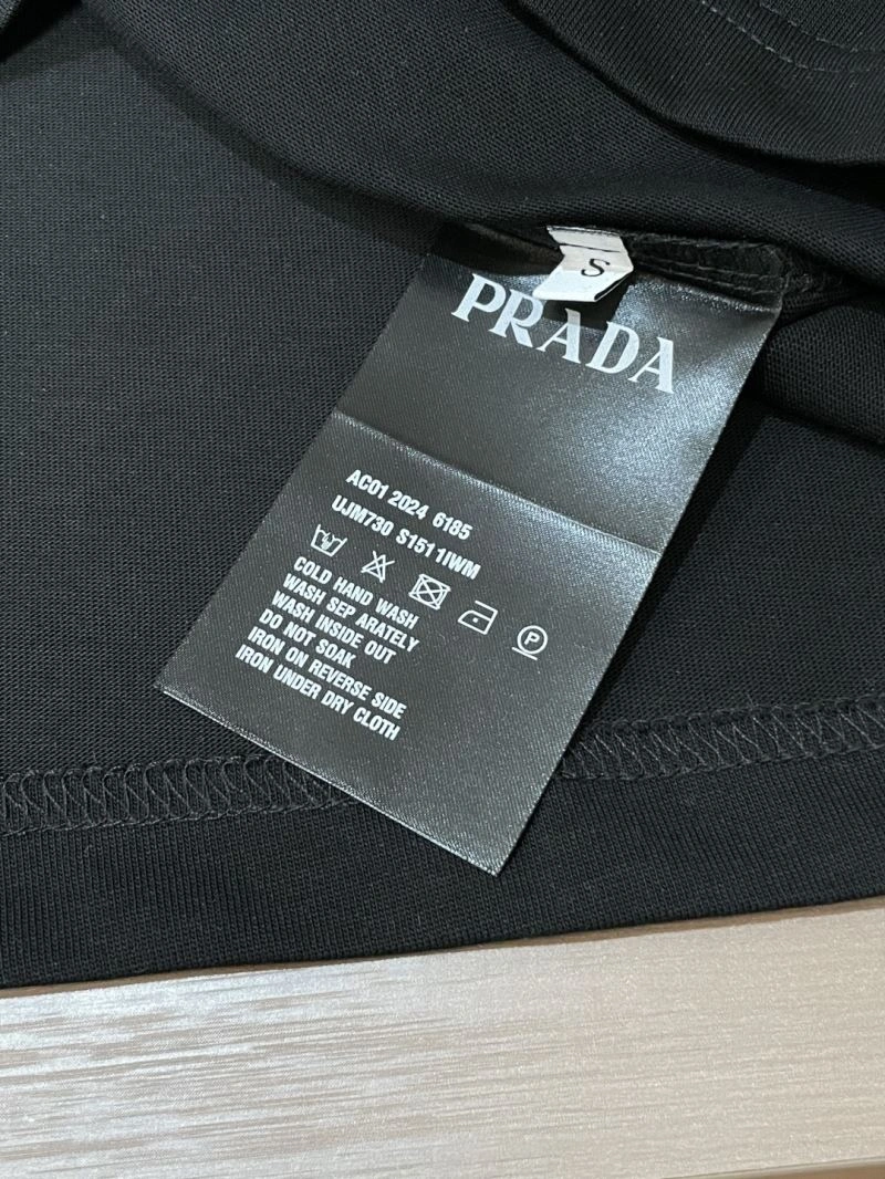 Unique Prada T-Shirts 168609