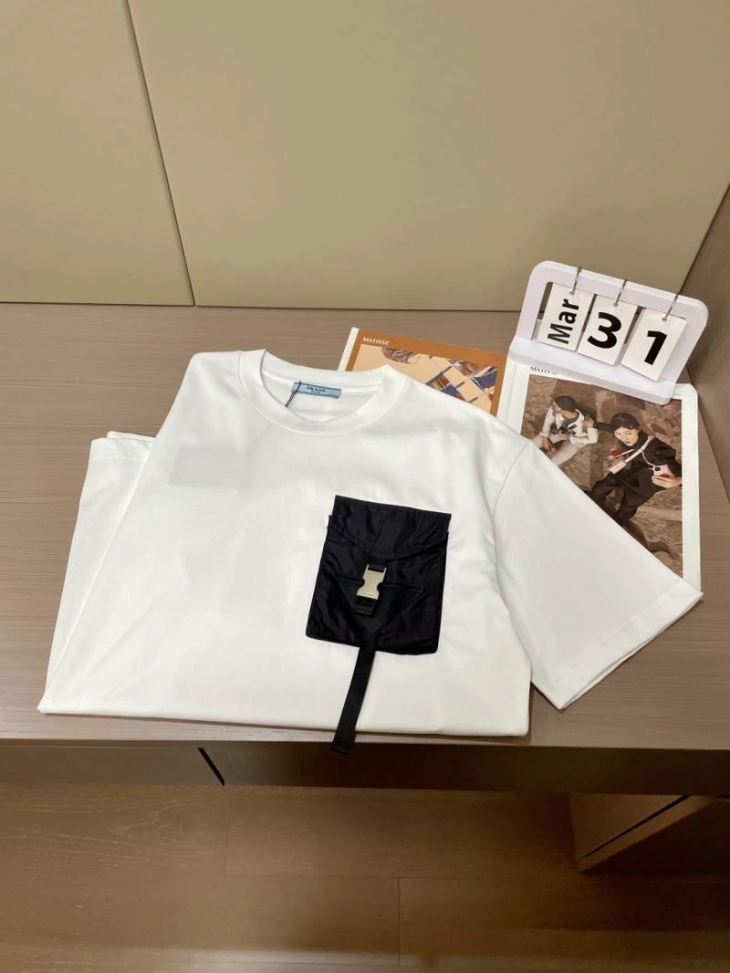 Prada T-Shirts WaterResistant 168590