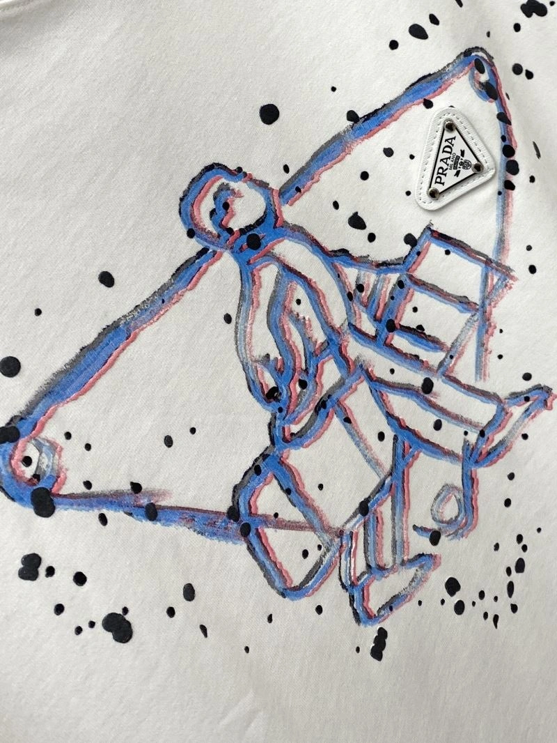 Neat Prada T-Shirts 168607